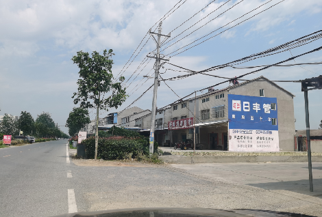 共青城如何能保证墙体广告的醒目性？